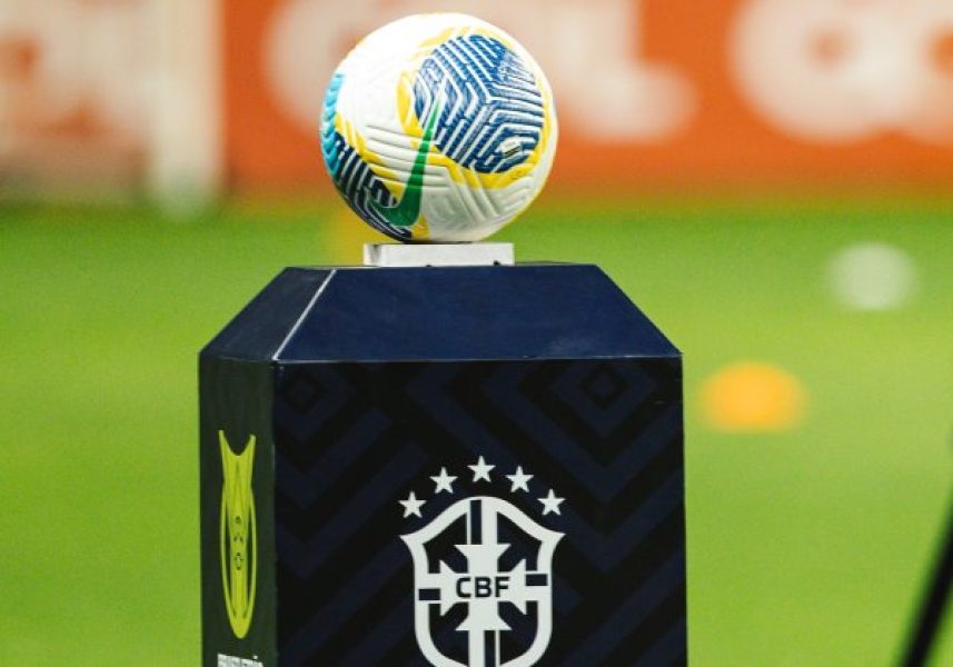 Bola-Brasileirao-Leticia-Martins-EC-Bahia