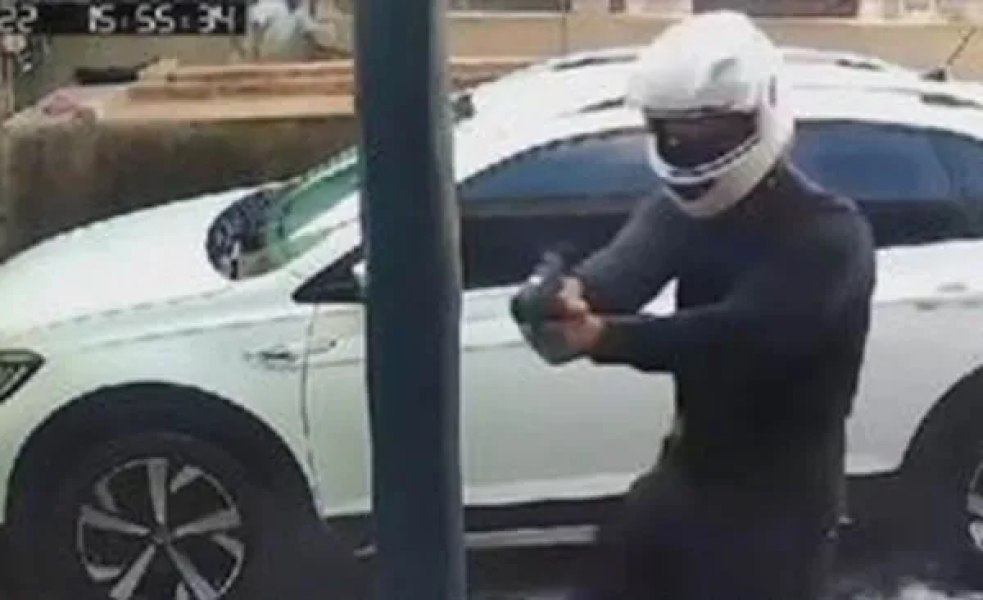 b2ap3_large_Policial-acusado-de-matar-proprietrio-do-Lava-Jato_-foto-TV-Suba