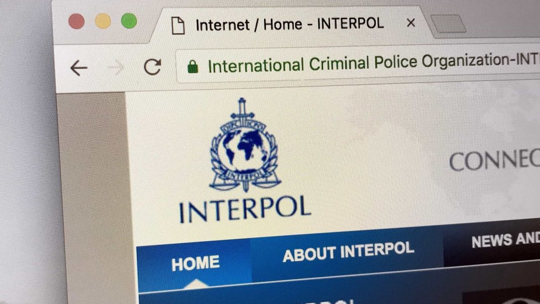 naom_5f69d233bbdbd naom_5f69d233bbdbd